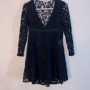 Kimchi Blue Lace Dress. Good, pre-loved condition.